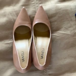 Vaneli leather 4in heels